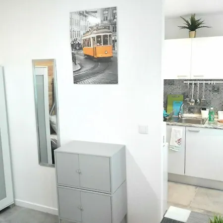 Apartment Nice Studio Heart Lisbon